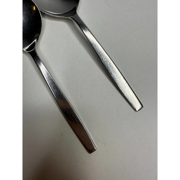 Viners of Sheffield England Stainless Flatware Set 2 Soup Spoons - Picture 2 of 5